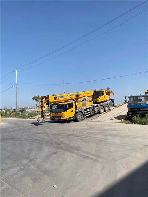 瓜州县吊车作业时，可能会产生哪些额外收费项目？